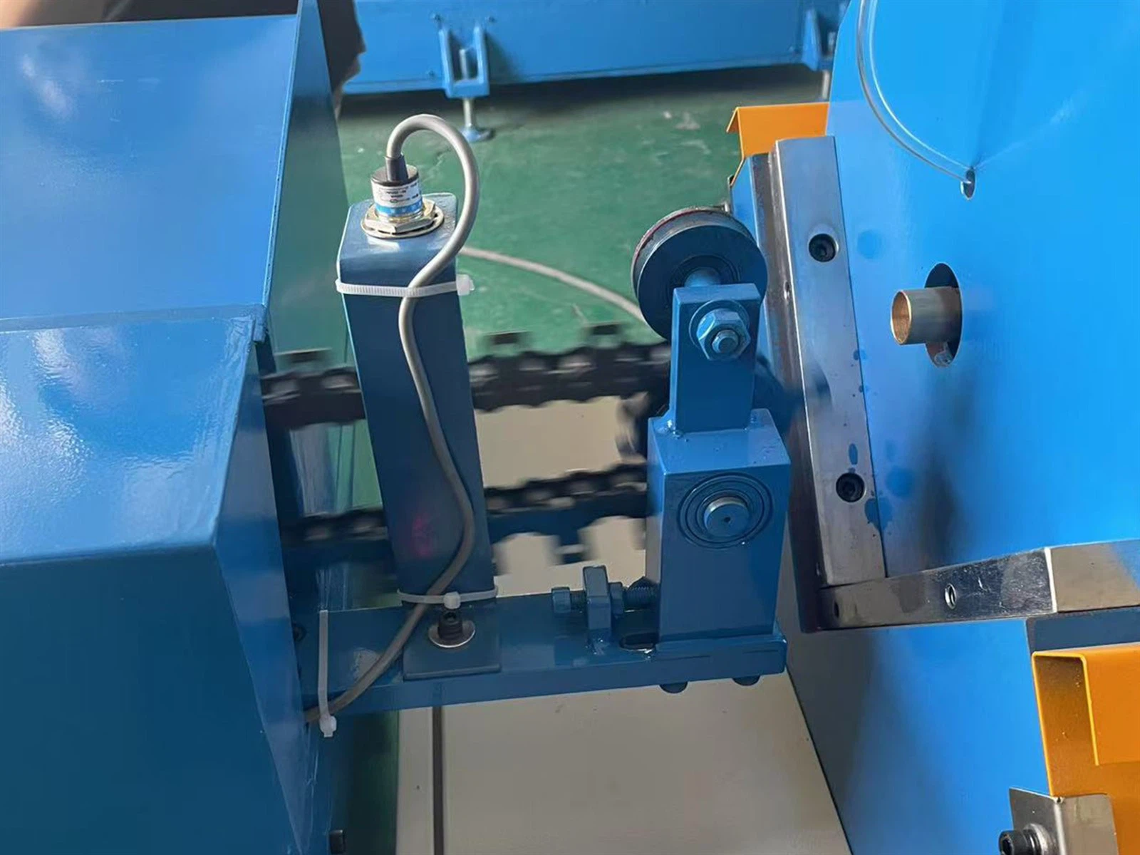 Heating tubular feeder Heating tubular feeder